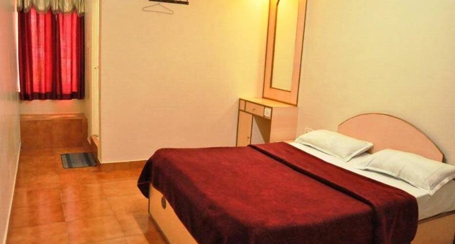 B N Tourist Home, Ooty 5